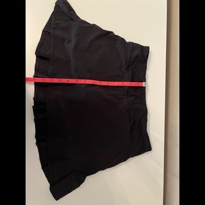 Lululemon size 6 pace setter run skirt